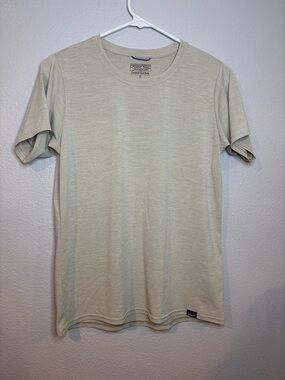 Patagonia Men's Short-Sleeve Crew T-Shirt - Light Tan Capilene Cool Daily